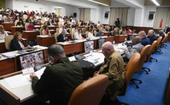 Comunistas de Cuba continúan debates en IX Pleno partidista