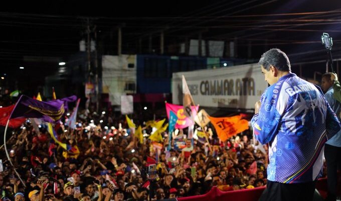 Venezuela: hervidero de pueblo para celebrar y apoyar a Maduro