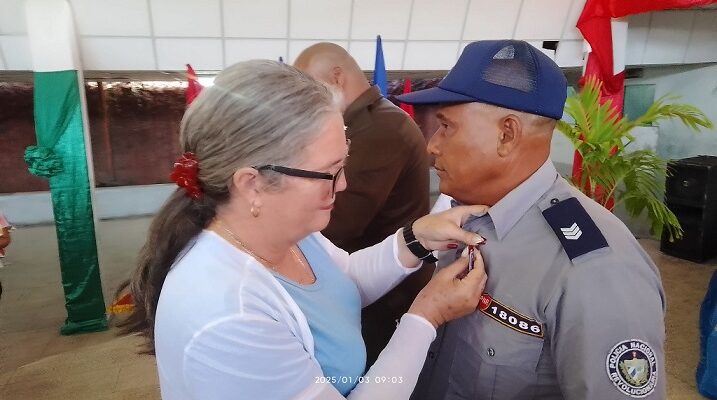 Celebran en Florida el aniversario 66 de la Policía Nacional Revolucionaria