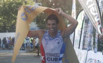 Cubanos Fernández y Rodríguez sobresalen en Triatlón de La Habana