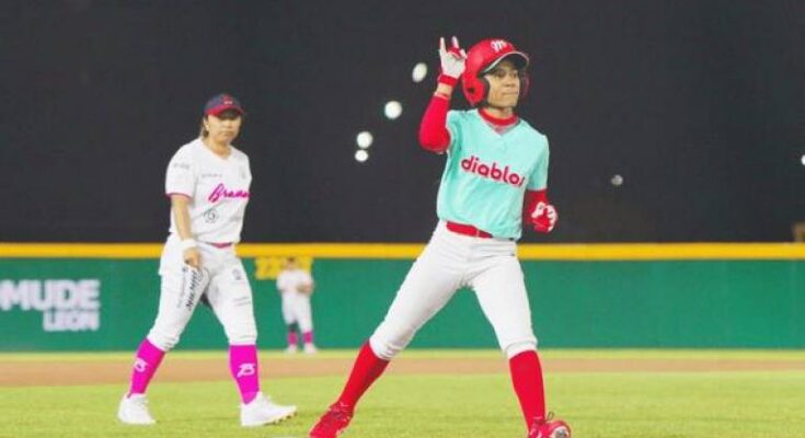 Cubanas se «roban» el show en softbol de México