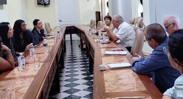 Realizan primera sesión de la Comisión Fílmica de Cuba