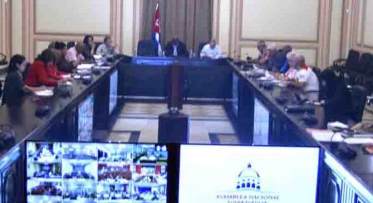 Resaltan vínculos de parlamento con ciudadanía en Cuba