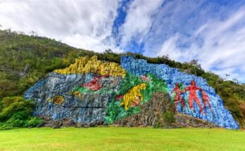 Víctor García, un pedazo del Mural de la prehistoria en Cuba