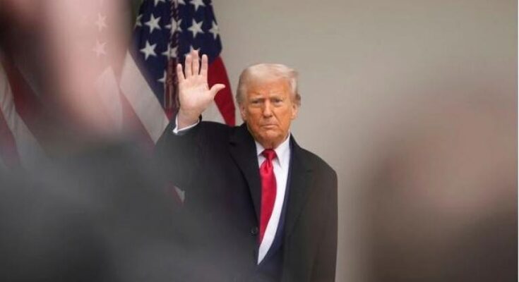 Sondeo: Aprobación de Trump cae al 43%, la más baja desde que volvió al poder