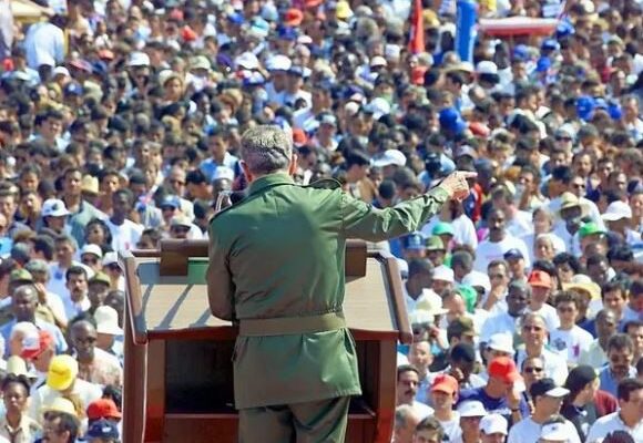 25 años de cuando Fidel proclamó el concepto de Revolución (+ Fotos y Video)