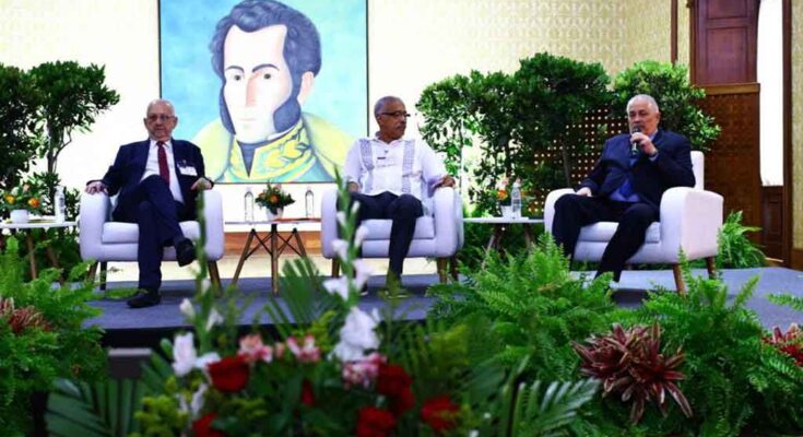 Finaliza seminario sobre fenómeno migratorio caso: Cuba-Venezuela (+Foto)