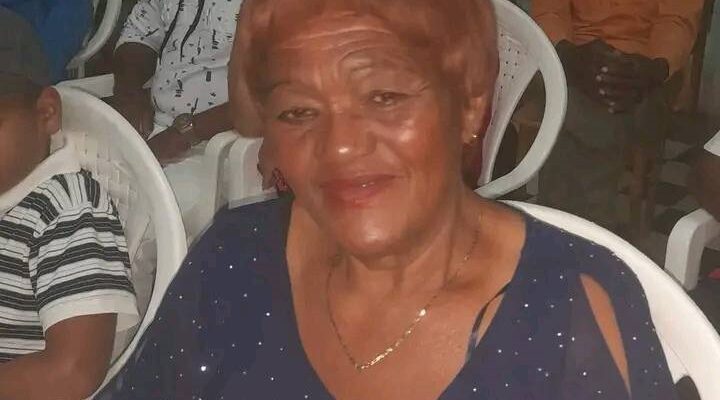 Rinden homenaje a la cantante floridana Isabel Cepeda en el aniversario de su vida artística