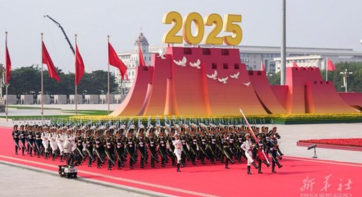 Participa Díaz-Canel en desfile militar conmemorativo en China