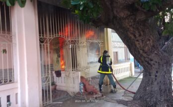 Sofocan incendio en casa habitada en la ciudad de Florida