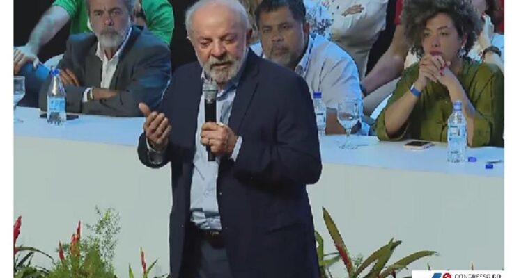 Lula defiende en Brasil a pueblos y gobiernos de Venezuela y Cuba