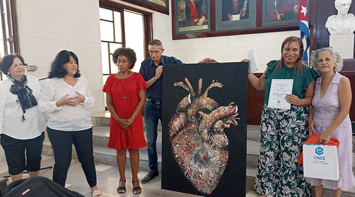 Estimulan a científicos cubanos por la obra de la vida