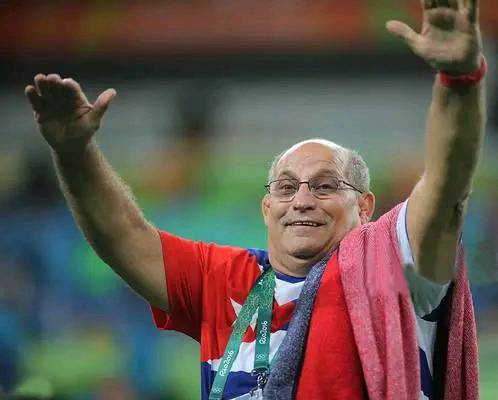 Matancero Raúl Trujillo es seleccionado como ganador en el sexo masculino de la 7ma edición de los Premios del Comité Olímpico Internacional para Entrenadores