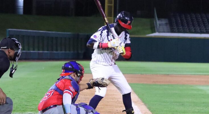 Favoritos en Premundial de Béisbol sub 23 rompen invicto