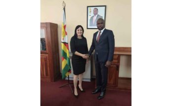 Zimbabwe y Cuba por fortalecer nexos de sus jóvenes