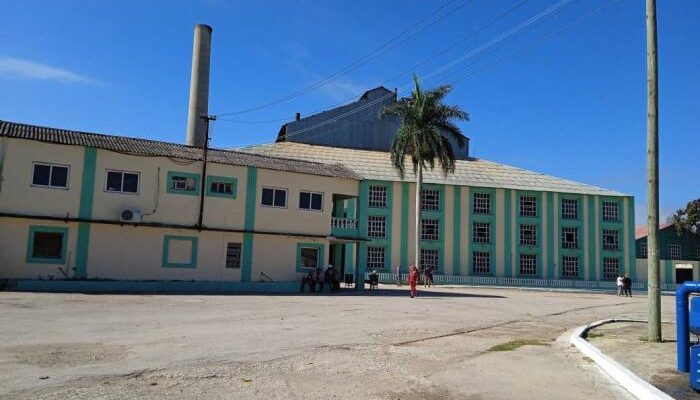 Avanzan reparaciones para próxima zafra azucarera en Camagüey