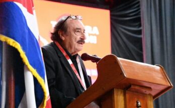 Información y manipulación mediática: La Izquierda frente a los desafíos de la Super-Inteligencia Artificial Cuántica