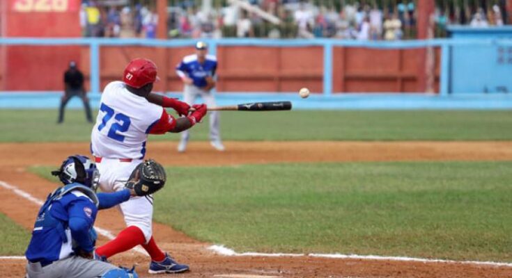 Denis Laza entró al club de 10+10
