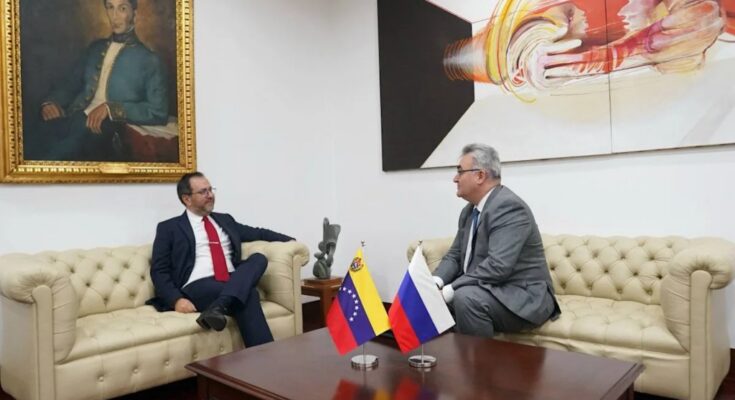 Embargo petrolero de EEUU amenaza a millones de venezolanos