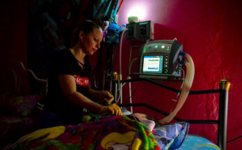 Madres en Holguín agradecen estaciones de energía para sus hijos