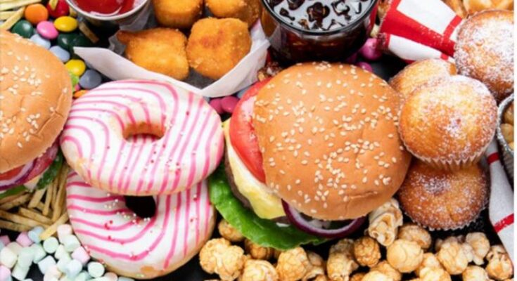 Alimentos ultraprocesados, tan dañinos como el cigarrillo