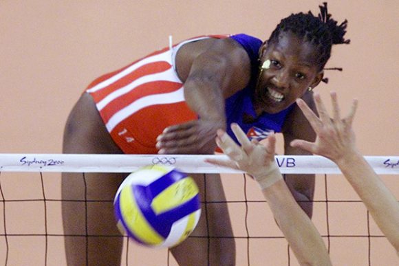 Dos cubanos nominados al Salón de la Fama de Voleibol