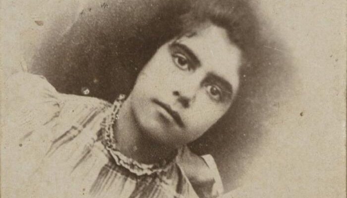 Juana Borrero, nunca mármol frío