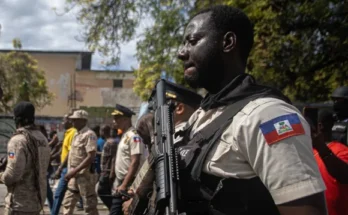 Escalada de violencia en Haití: Disputas entre bandas dejan decenas de muertos y miles de desplazados