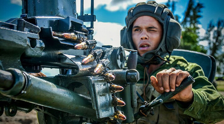 Celebra Ejército Oriental aniversario 65 de fundado por Raúl (+ Fotos)