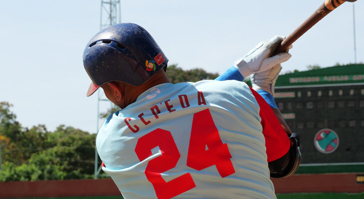 Cepeda, a un jit de ser el primero con 2600 en torneos cubanos de béisbol