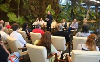 «Con ustedes podemos decir que Patria es humanidad»