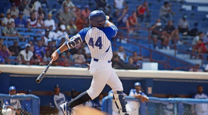 Cuatro por el trono: arde la cima de la Liga Élite de béisbol
