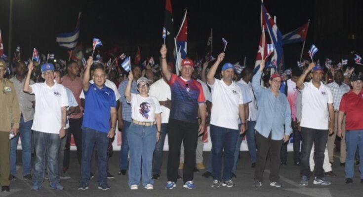 Preside Díaz-Canel Primero de Mayo en marcha antimperialista en Cuba