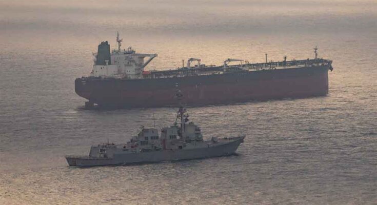 Irán cierra estrecho de Ormuz tras nuevos ataques estadounidenses