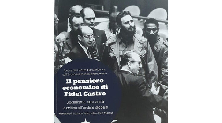 En italiano libro sobre el pensamiento económico de Fidel