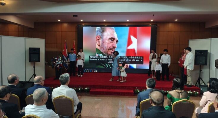 China y Cuba resaltan aportes de Fidel Castro a amistad bilateral