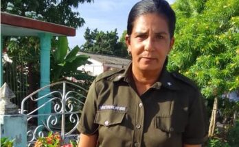 Reconocen la labor preventiva Iris Ávila Pelegrín con la Distinción 23 de Agosto