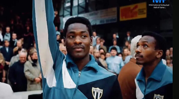 Merecido reconocimiento para grandes del voleibol cubano y del mundo